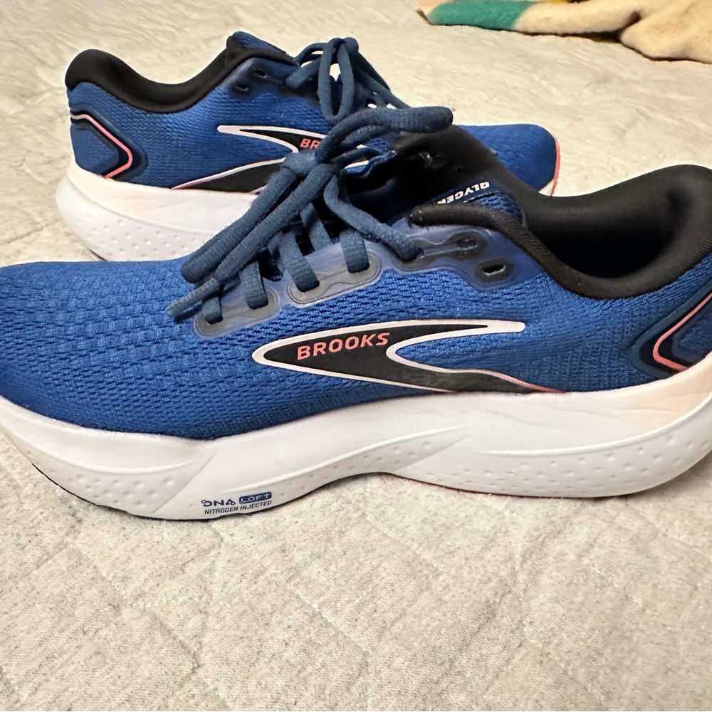 Women's Brooks Glycerin 21 Size 8.5W.